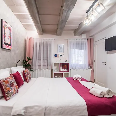 Magic House Apartment